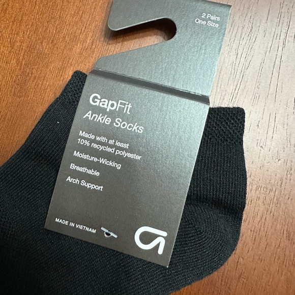 2-Pack Gap Ankle Socks - Picture 2 of 3